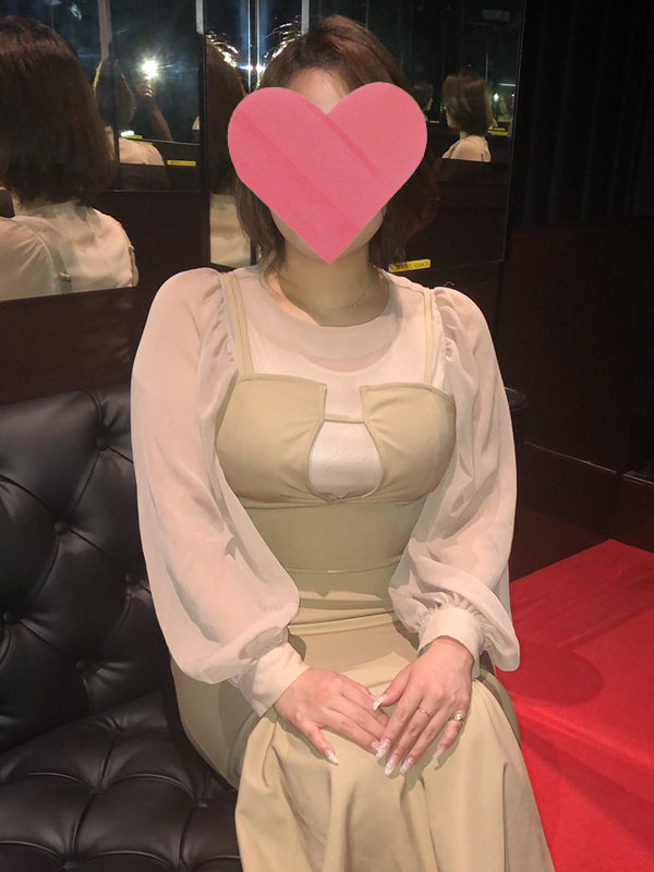 バンビ倶楽部・難波 れむ 33歳 T：167cm　B：90(F)　W：57　H：88